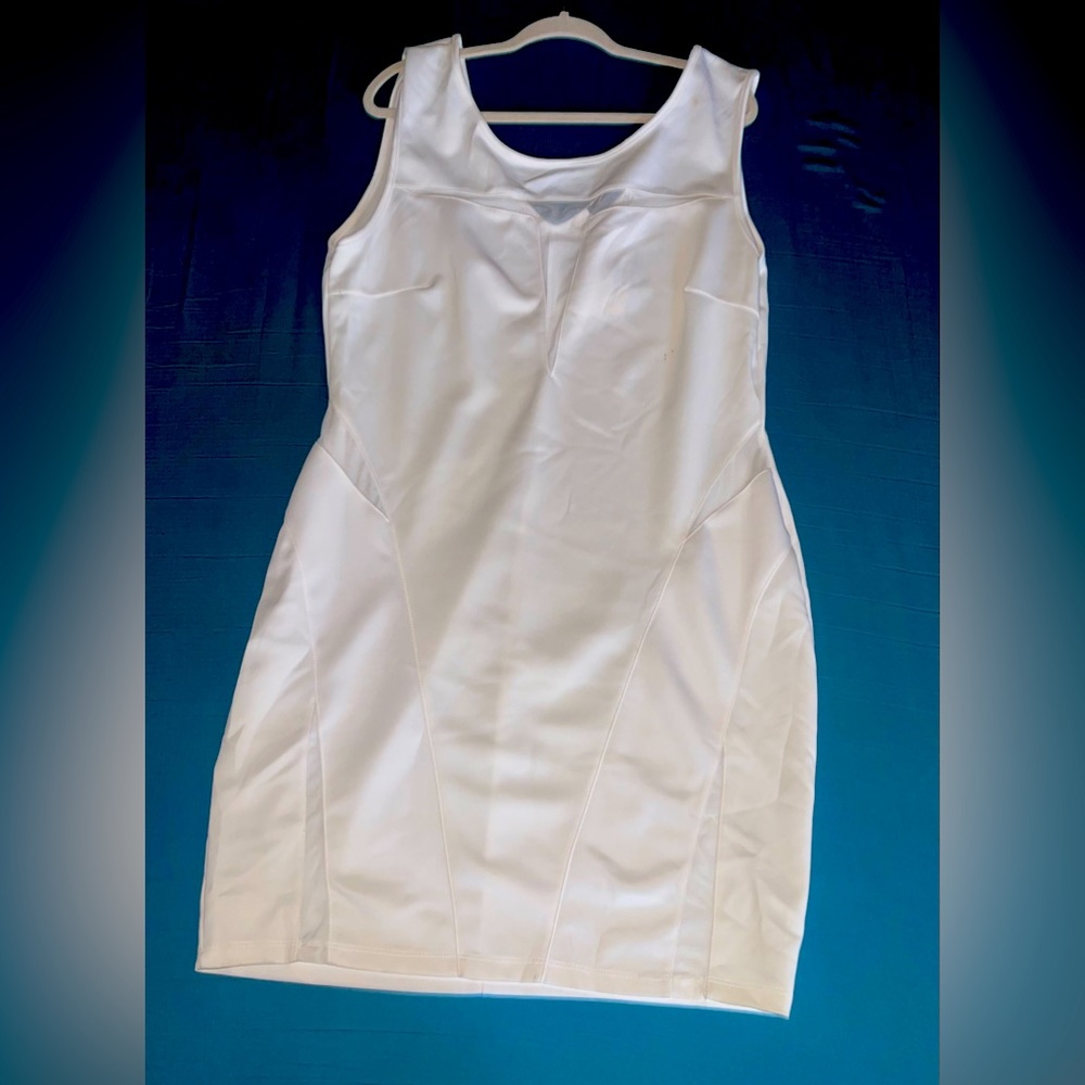 Fashion To Figure White Body Con Dress w|Mesh Neckline & Sides Brand New Size 3X